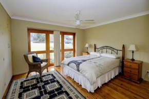 Retreat on Gleeson - linen not included, Forster